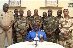 Военные Нигера объявили о свержении президента и закрытии границ. Что известно о мятеже в африканской стране?