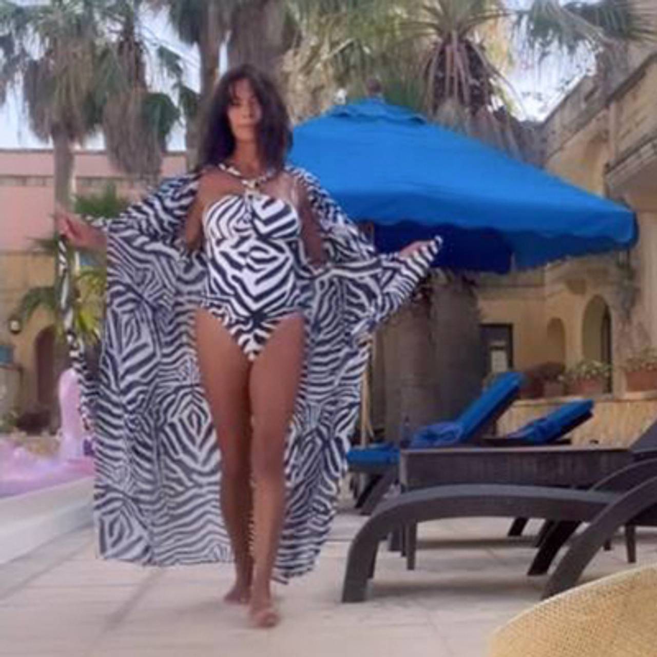 Кадр: @jennypowelltv