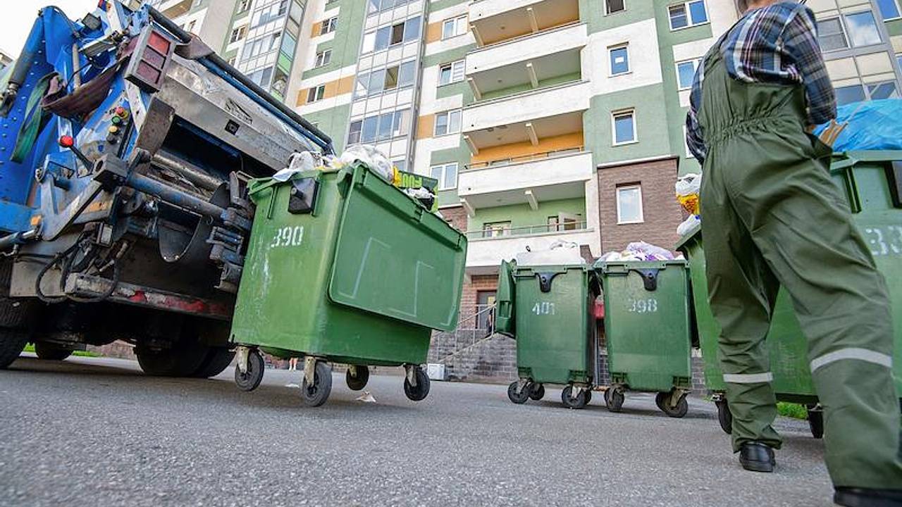 Плату за вывоз мусора в России захотели собирать по-новому: Дом: Среда  обитания: Lenta.ru