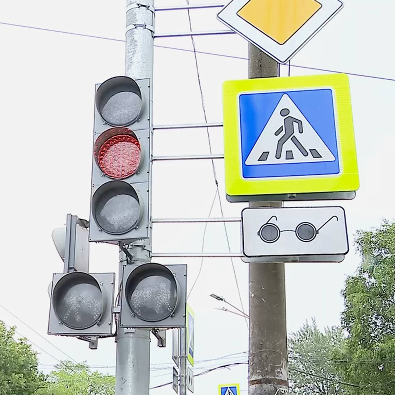 В Нижнем Новгороде появился первый светофор с голосовым озвучиванием:  Достижения: Моя страна: Lenta.ru