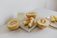 Польза и вред дыни для организма. Гастроэнтеролог назвал полезные для здоровья свойства дыни