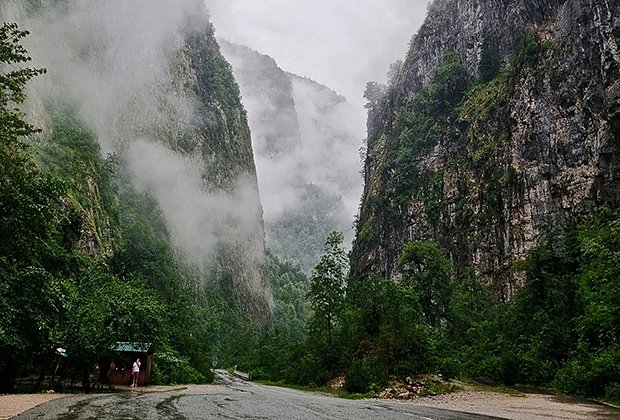 Юпшарский каньон в Абхазии