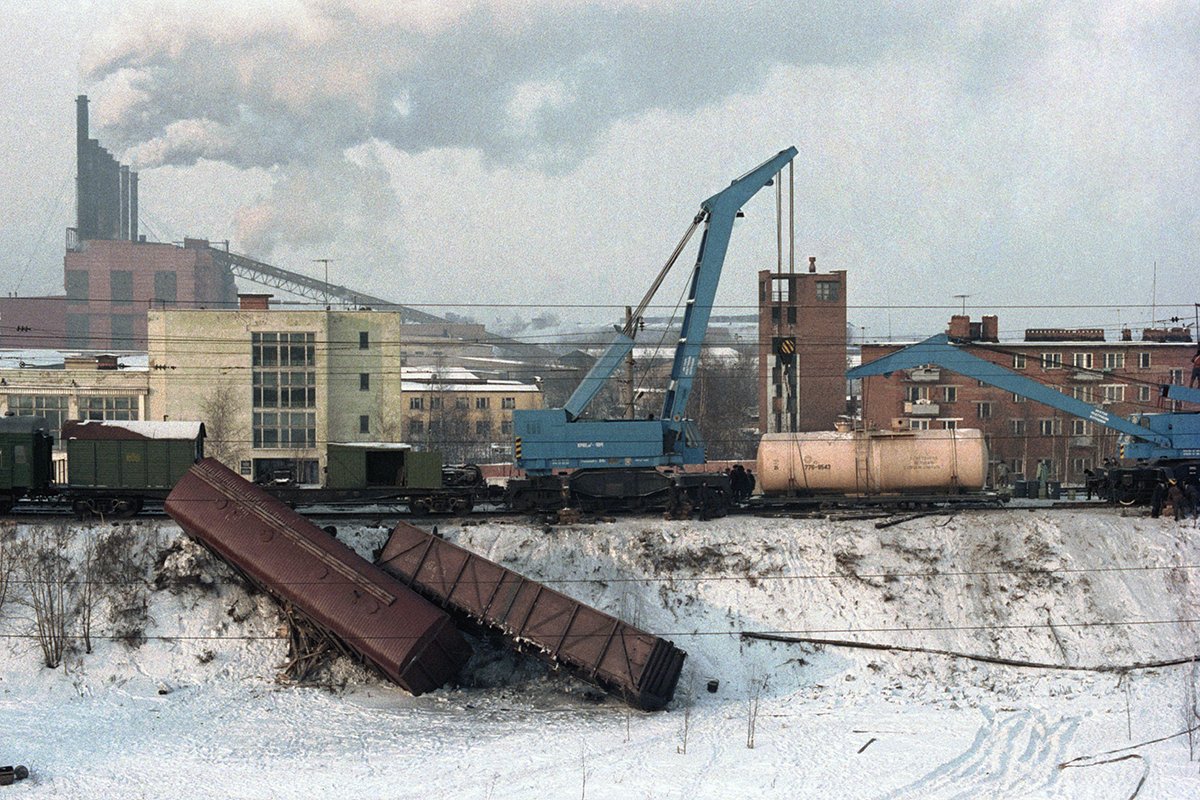 Ликвидация последствий аварии после крушения грузового поезда в Ярославле, 1988 год
