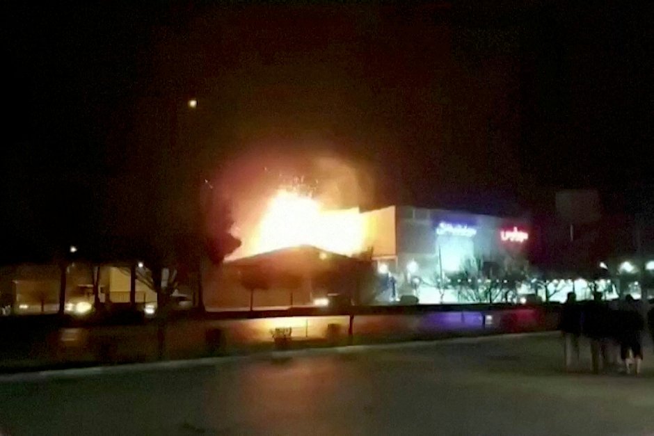 Момент взрыва на заводе в Исфахане, Иран, 29 января 2023 года 