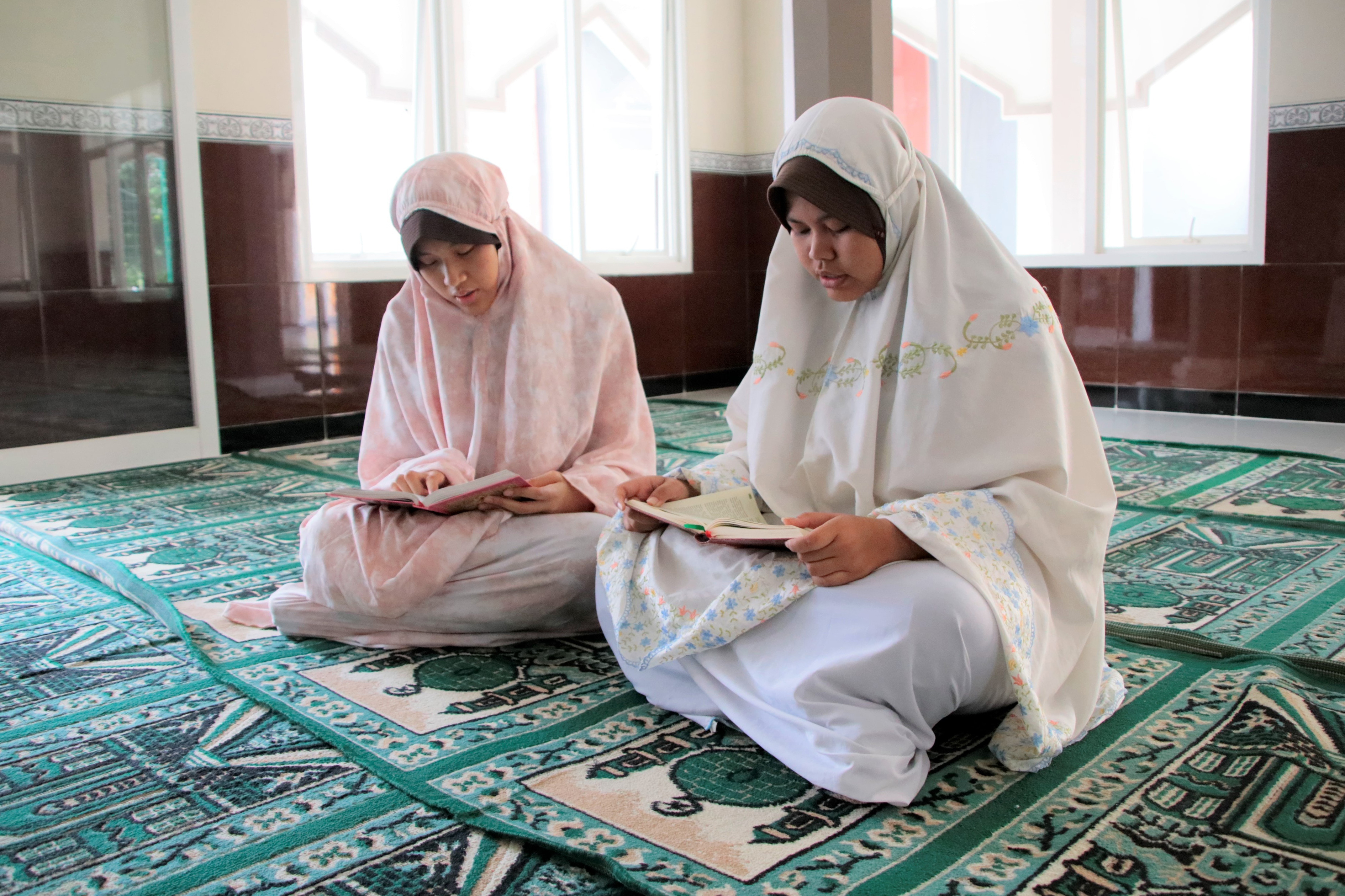 Когда в россии праздник рамадан 2024 году. Indonesia Muslim Culture.