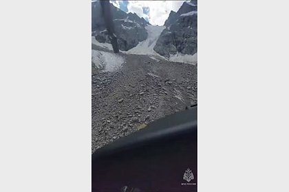 Спасение сорвавшегося со скалы в Кабардино-Балкарии москвича сняли на видео