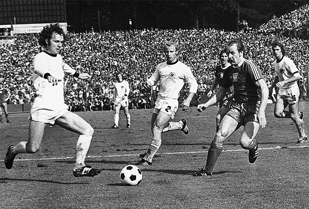 Матч сборной ФРГ на чемпионате мира 1974 года против сборной Польши