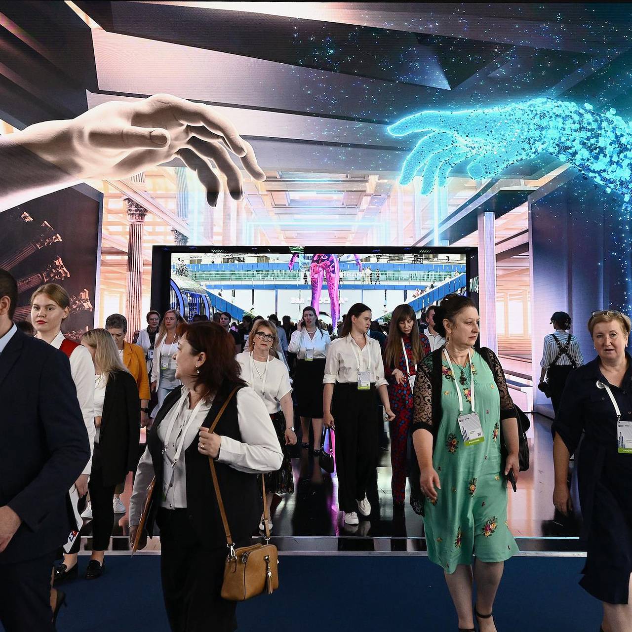 архитектор в манеже 2023