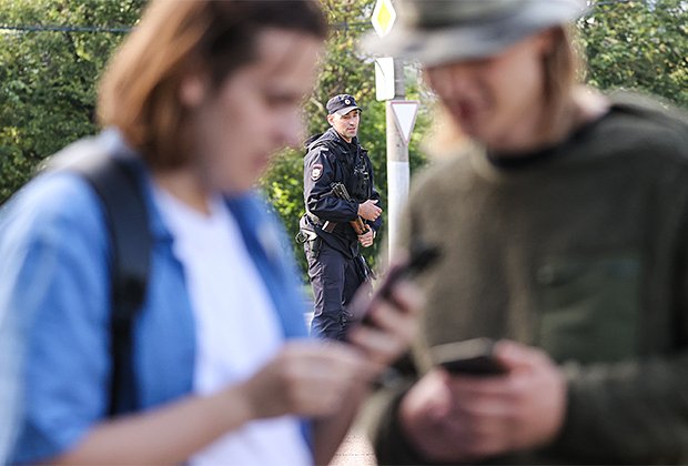 В МВД захотели получать доступ к смартфонам и компьютерам без решения суда. Чем это обернется для россиян?