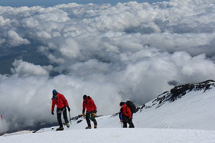 Российских альпинистов спасли в горах Таджикистана