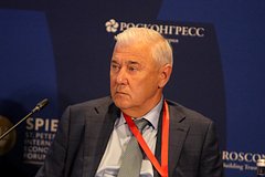 Анатолий Аксаков