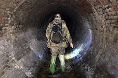 Диггеры-подростки спустились в водные тоннели под Москвой и пропали. Выбраться живыми им не удалось. Кто в этом виноват?