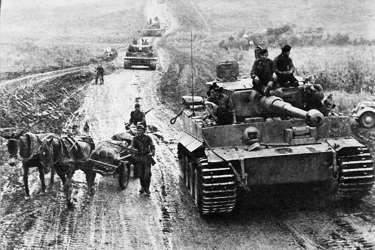 Танки «Тигр» на марше, 1943 год