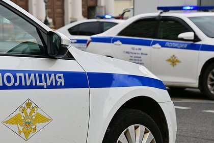 В российском городе троих детей нашли в квартире вместе с телами родителей