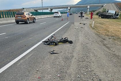 В российском городе грузовик сбил трех детей-велосипедистов во время тренировки