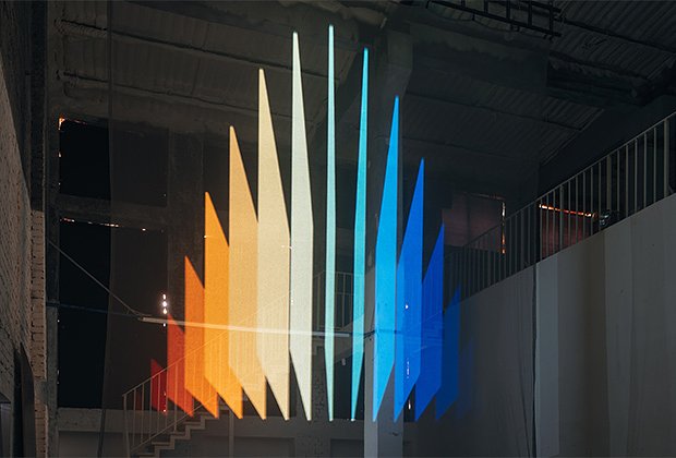 Голографическая инсталляция от Aizek в Терминале А
