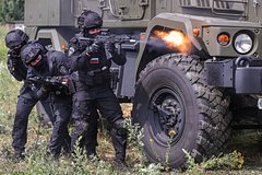 ФСБ, МВД и Росгвардия разгромили группу украинских диверсантов под Брянском