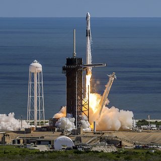 Объяснен подход SpaceX при сохранении обтекателей полезной нагрузки