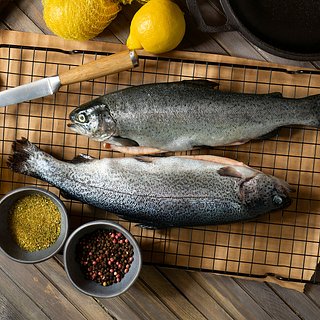 Любимый деликатес: как солить рыбу в домашних условиях