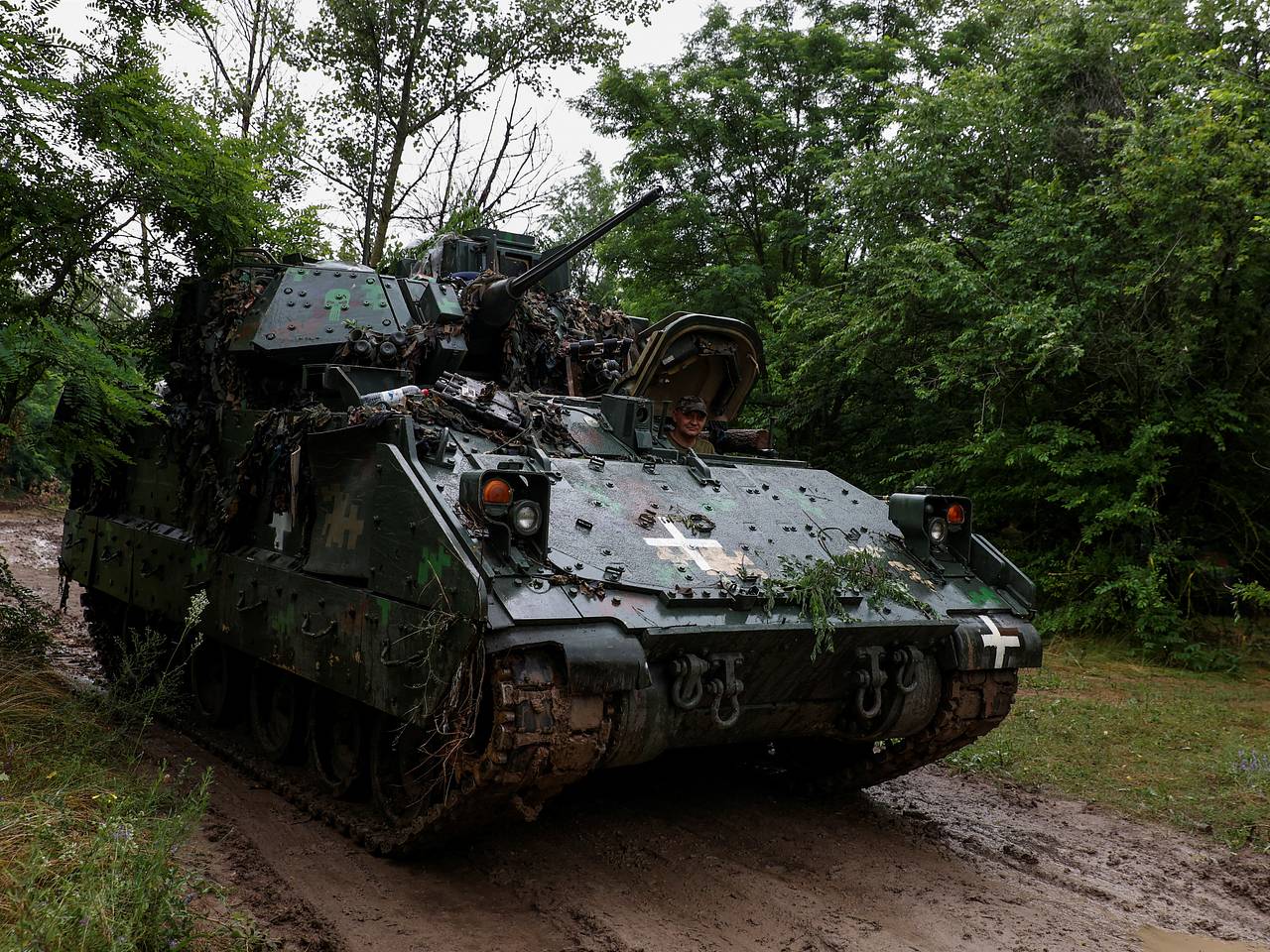 Стало известно о превосходстве БМП-3 над американской Bradley: Оружие:  Наука и техника: Lenta.ru