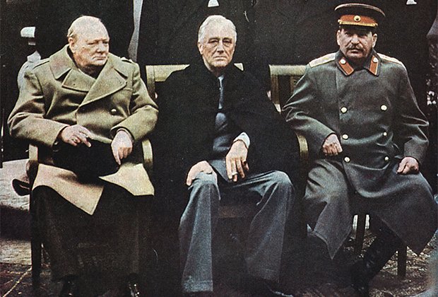 Черчилль, Рузвельт и Сталин на Ялтинской конференции, февраль 1945 года