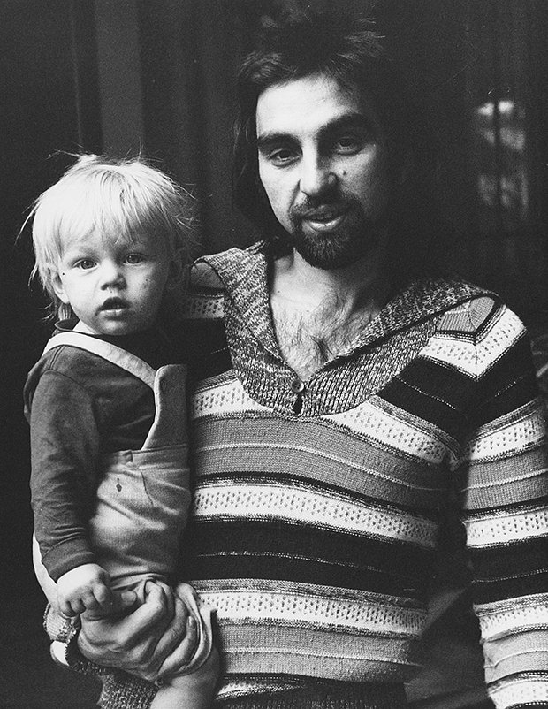 Леонардо Ди Каприо с отцом в 1976 году