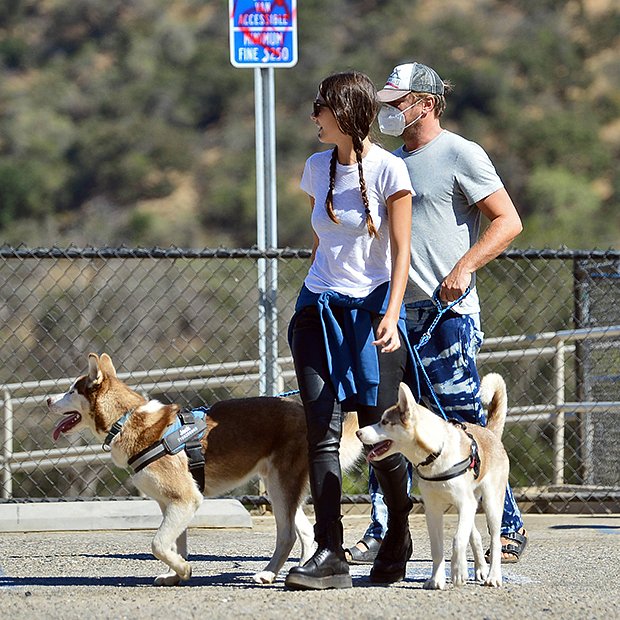 Leonardo DiCaprio And Camila Morrone Are Spotted Hiking With Their Dogs In Los Angeles.
2020-07-22

