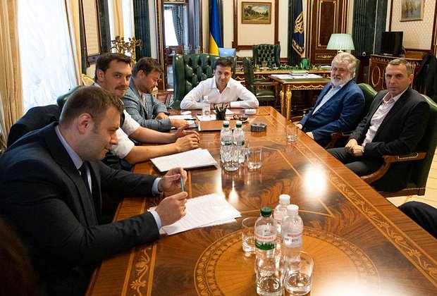 Президент Украины Владимир Зеленский на встрече с олигархом Игорем Коломойским в Киеве, 10 сентября 2019 года