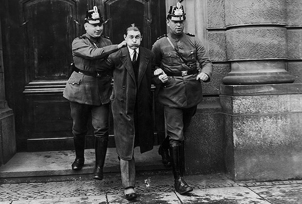 1935 год. Берлинская криминальная полиция задержала преступника