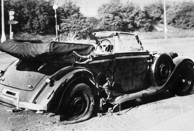 Автомобиль Гейдриха после покушения