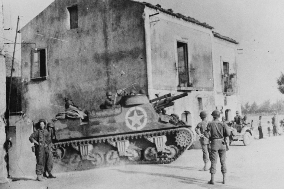 Американские войска в районе Салерно, Италия, 1943 год