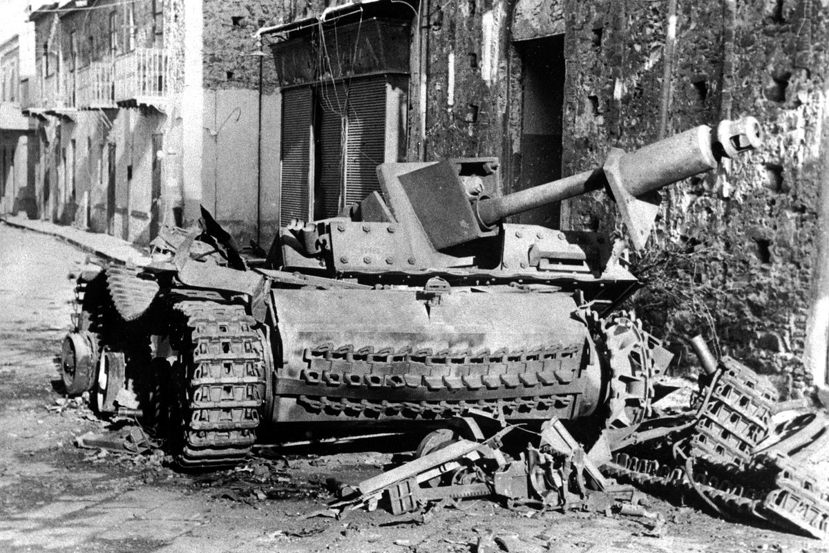 Уничтоженная немецкая бронетехника, Италия, 1943 год