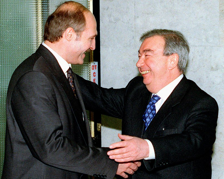 Примаков принимает президента Белоруссии Александра Лукашенко, 16 декабря 1998 года 