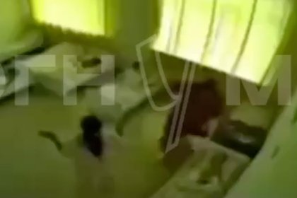 В России воспитательница избила не спавших в тихий час детей и попала на видео
