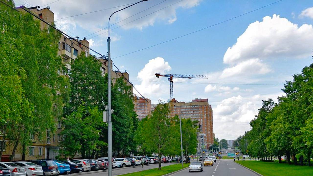 В российской многоэтажке в руках жителя дома взорвалась мощная петарда:  Криминал: Силовые структуры: Lenta.ru