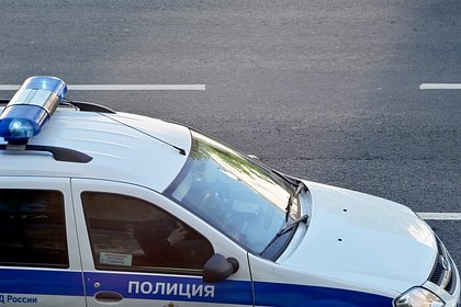 Picture: В российском городе из-за мужчины в противогазе с ружьем закрыли школы и детсады