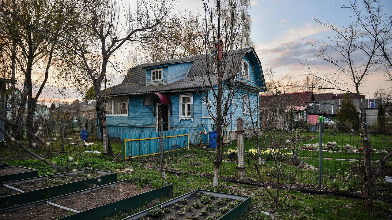 Названа доля желающих покинуть города россиян: Город: Среда обитания:  Lenta.ru