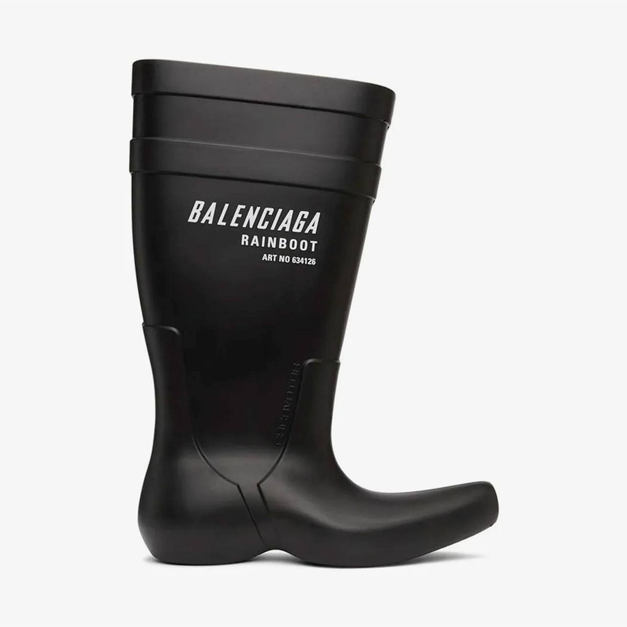 Balenciaga обругали в сети за продажу резиновых сапог за 105 тысяч рублей:  Стиль: Ценности: Lenta.ru