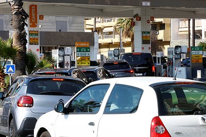 Во Франции на АЗС разрешили продавать бензин в убыток
