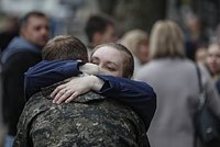 «Это уже другой человек» Ветераны СВО возвращаются домой: как им справиться с травмами и привыкнуть к мирной жизни?