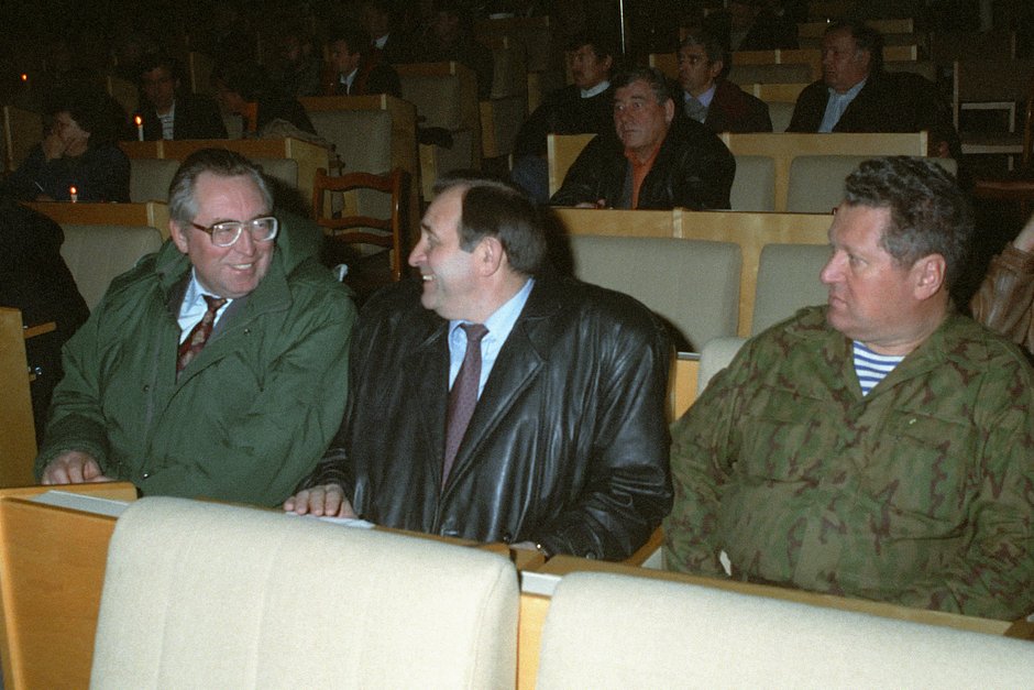 Дунаев, Баранников и Ачалов на заседании Съезда народных депутатов, 30 сентября 1993 года 