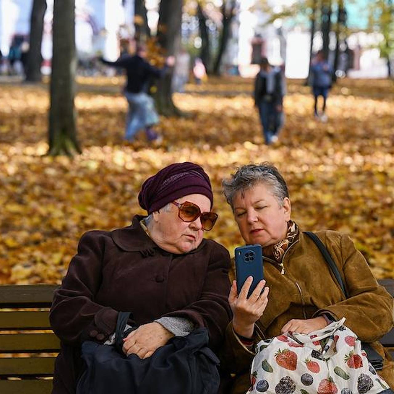 Что ждет пенсионеров неработающих с 1 апреля. Пенсионер пенсия Россия. Корзину для пенсионерам увеличили. Ждет пенсионеров после 80 лет со 2 с 1 февраля. Что ждет неработающих пожилых россиян.