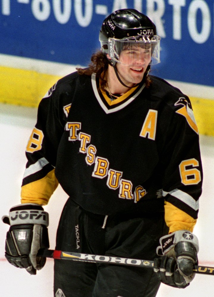 Яромир Ягр в составе «Питтсбурга» в начале карьеры в НХЛ