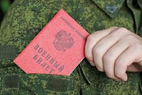 В России вступили в силу правила сдачи загранпаспорта при запрете на выезд. Как они работают?