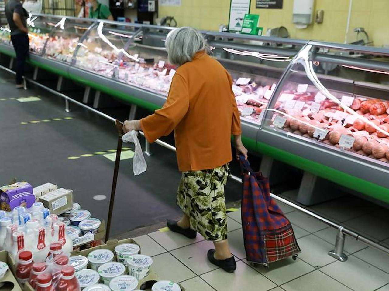 В Госдуме оценили идею бесплатно отдавать продукты пенсионерам: Социальная  сфера: Экономика: Lenta.ru