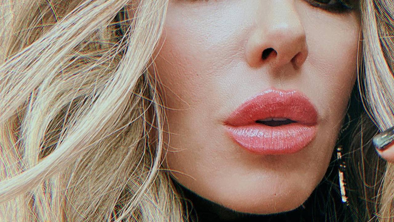 Бағаланбаған порно Үлкен әтешпен анальді жырту