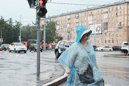 Ураган и шторм обрушились на Москву и Петербург