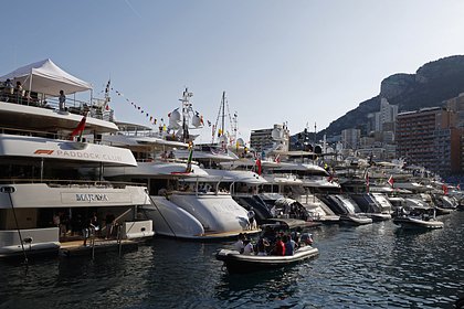 В Монако представили скоростную частную подлодку