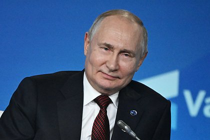 Путин объявил о сокращении внешних долгов России