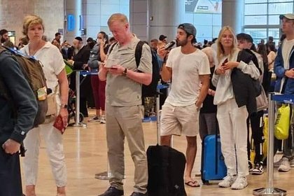 Чубайс покидает Тель-Авив? Похожего на него мужчину заметили в аэропорту Израиля